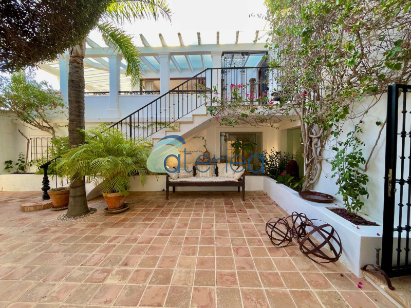 finca rústica encanto elegancia lujo Altea playa mar montaña casa alojamiento 